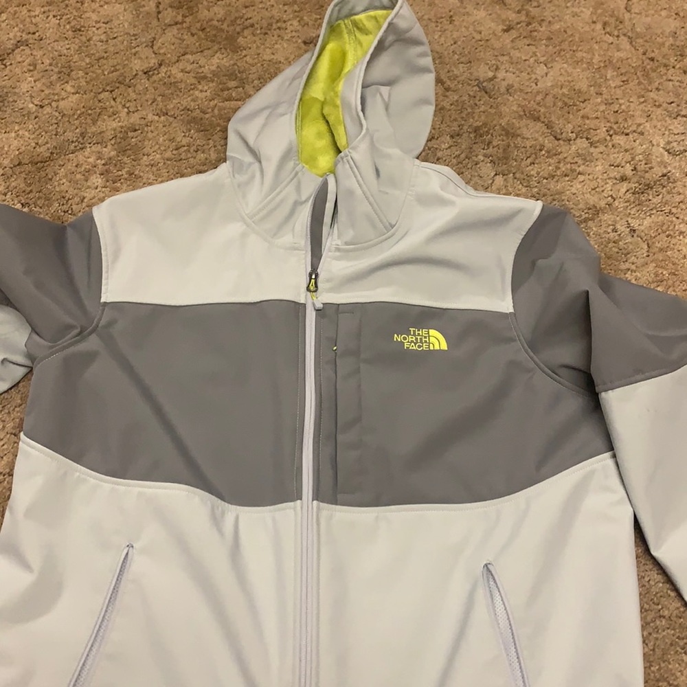 women’s north face jacket